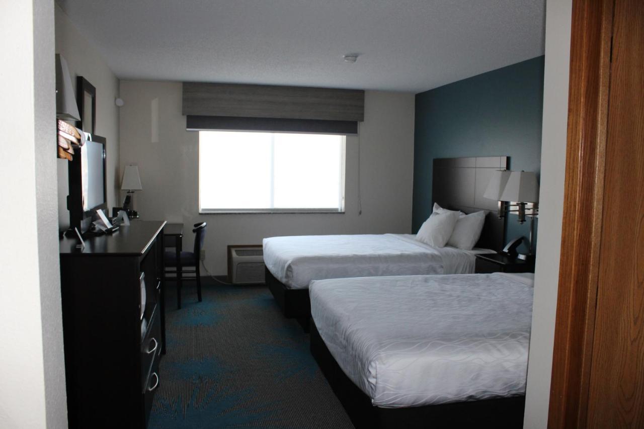 Reston Inn & Suites Spencer Экстерьер фото